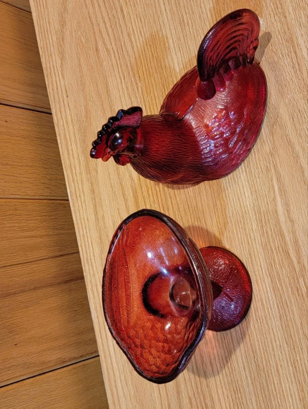 Vintage L.E. Smith Amberina Red Glass Standing Rooster Covered Candy Dish